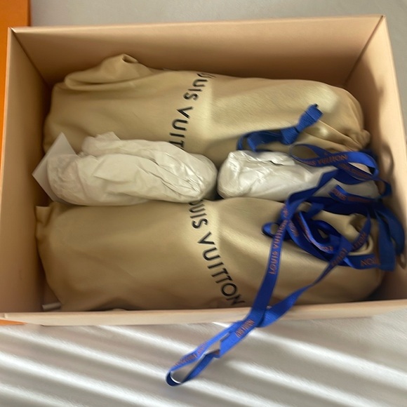 Louis Vuitton - Racer Moccasin: Color; Marine - size 11 - Picture 10 of 16